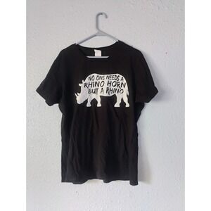 No One Needs A Rhino Horn But A Rhino T-shirt Women's XXL Short Sleeve Black Tee